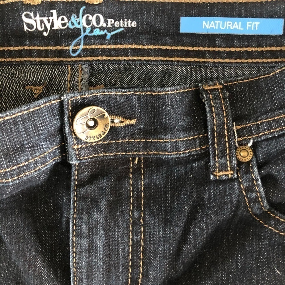 Style & Co Natural Fit 5 Pocket Jeans Size 4 Petite - Picture 6 of 7